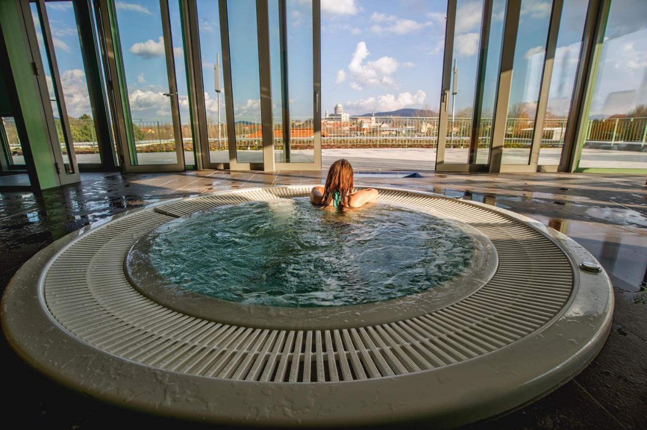 Wellness Hotel Thermal Štúrovo Eksteriør bilde